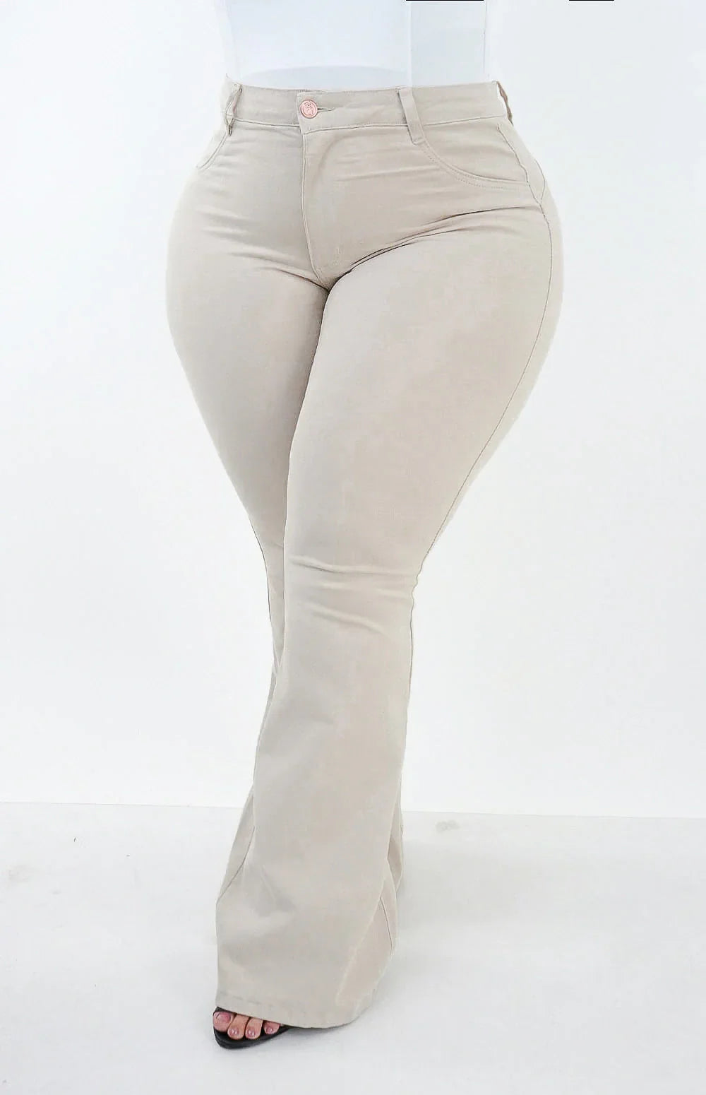 CALÇA PLUS SIZE - FLARE NUDE CHIC