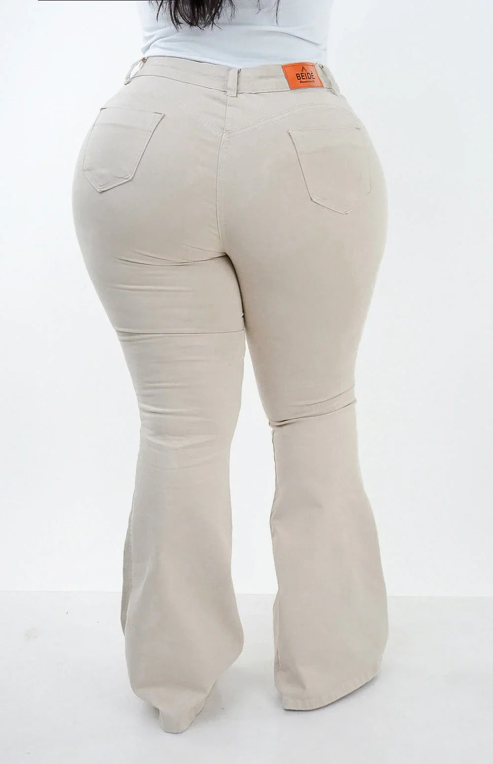 CALÇA PLUS SIZE - FLARE NUDE CHIC