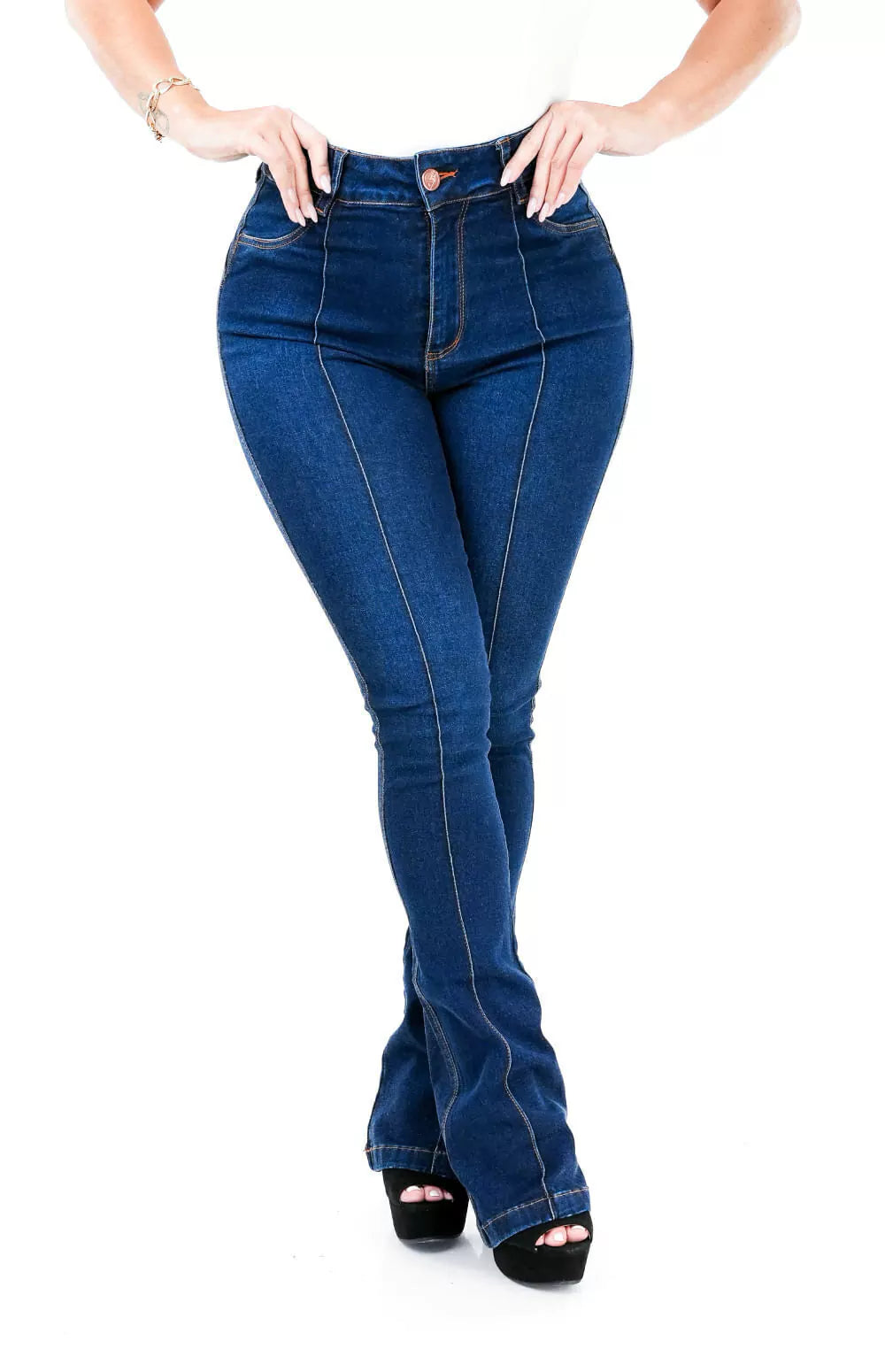 Calça Jeans Feminina - Flare com Nervura frontal