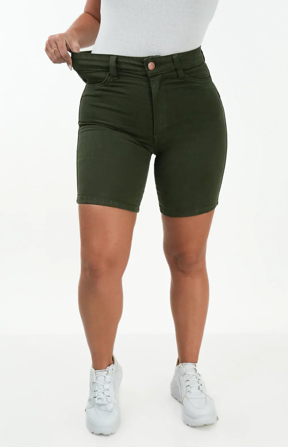 SHORTS JEANS MEIA COXA - VERDE MILITAR