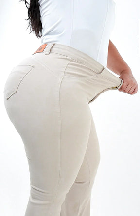CALÇA PLUS SIZE - FLARE NUDE CHIC